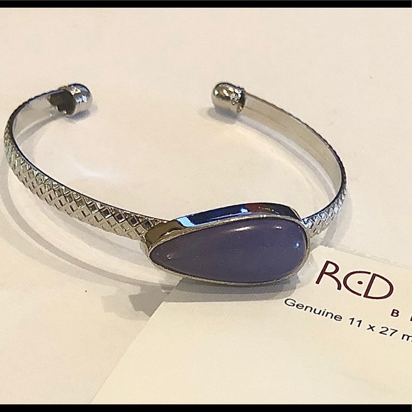 Red Velvet Jewelry - NWT Red Velvet Bijoux Genuine Cape Amethyst stone cuff bracelet- silver tone